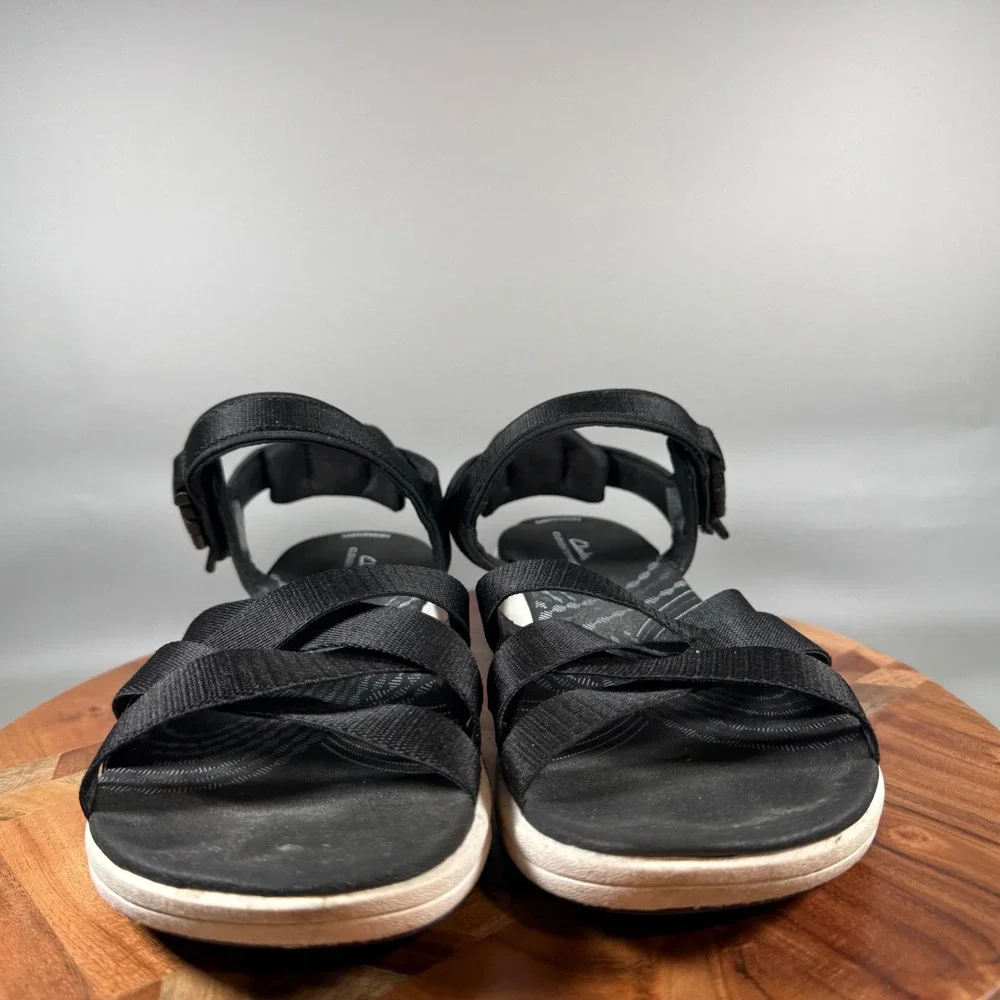 Clarks good used